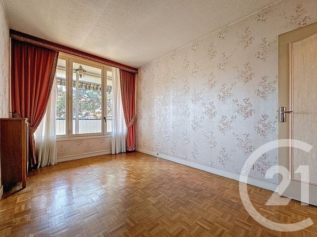 Afficher la photo en grand Appartement F4 à vendre - 4 pièces - 74,63 m2 - Vitry Sur Seine - 94 - ILE-DE-FRANCE