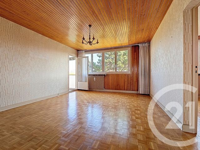 Afficher la photo en grand Appartement F4 à vendre - 4 pièces - 74,63 m2 - Vitry Sur Seine - 94 - ILE-DE-FRANCE